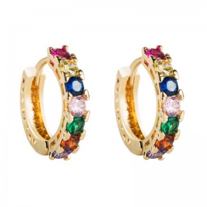 เครื่องประดับแฟชั่นเกาหลีทองเหลืองไมโครอินแลดเพทายต่างหูหญิง INS อารมณ์ยุโรปและอเมริกา C- รูปต่างหูต่างหูป่าขายส่ง